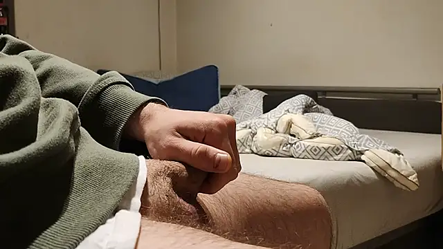 Snapshot of Alphapimmelchen chatting on October 12, 2025, 2:21 am Alphapimmelchen online show from October 12, 2025, 2:21 am