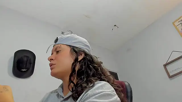 Snapshot of snowflake_xxx chatting on September 30, 2025, 3:55 am snowflake xxx online show from September 30, 2025, 3:55 am