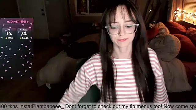 Plantbabeee online show from March 19, 2025, 2:59 am