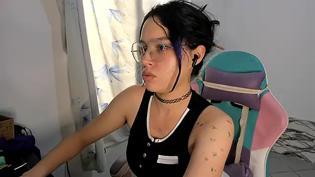 Snapshot of WandaDoll chatting on March 2, 2025, 6:51 pm WandaDoll online show from March 2, 2025, 6:51 pm