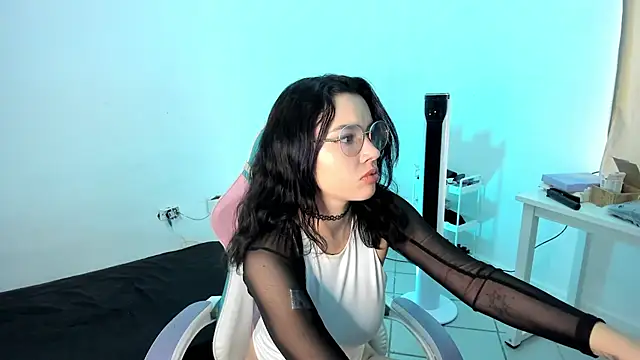 Snapshot of WandaDoll chatting on March 11, 2025, 6:41 pm WandaDoll online show from March 11, 2025, 6:41 pm