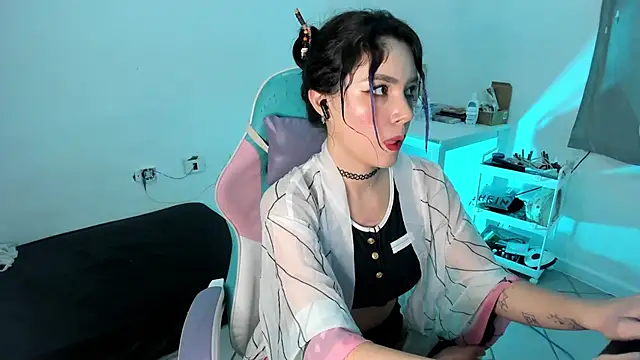 Snapshot of WandaDoll chatting on March 18, 2025, 2:48 pm WandaDoll online show from March 18, 2025, 2:48 pm