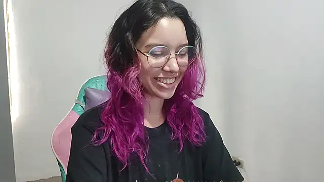 WandaDoll online show from December 3, 2025, 12:14 pm