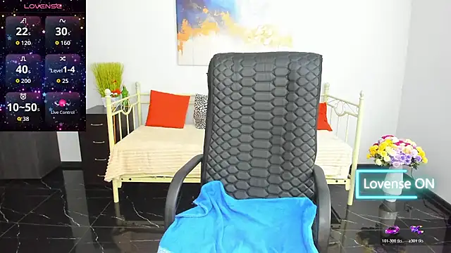 Julia Dean online show from March 16, 2026, 1:04 pm