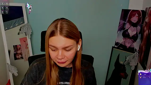 Snapshot of Molly_sweetie chatting on December 12, 2024, 7:19 am Molly sweetie online show from December 12, 2024, 7:19 am