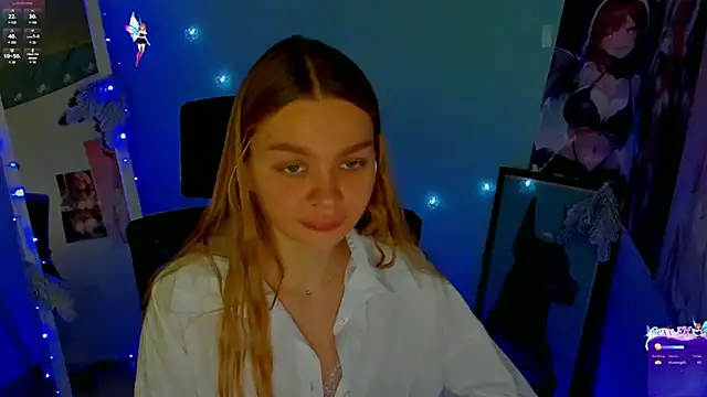 Snapshot of Molly_sweetie chatting on December 17, 2024, 10:12 am Molly sweetie online show from December 17, 2024, 10:12 am