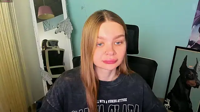 Snapshot of Molly_sweetie chatting on December 24, 2024, 6:55 am Molly sweetie online show from December 24, 2024, 6:55 am
