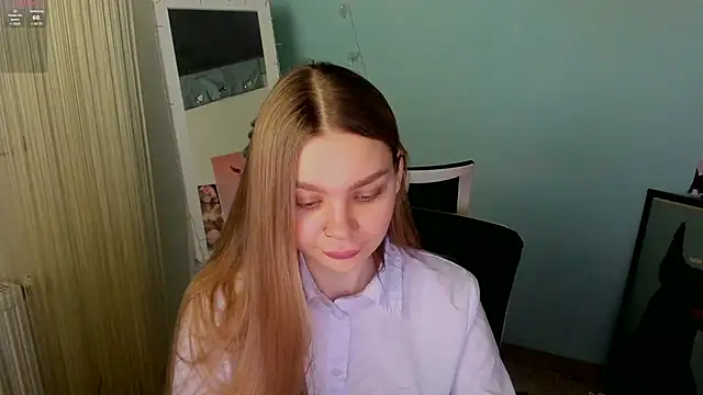 Snapshot of Molly_sweetie chatting on January 17, 2025, 7:08 am Molly sweetie online show from January 17, 2025, 7:08 am