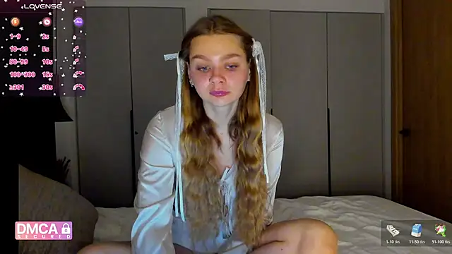 Molly sweetie online show from December 16, 2025, 7:13 am