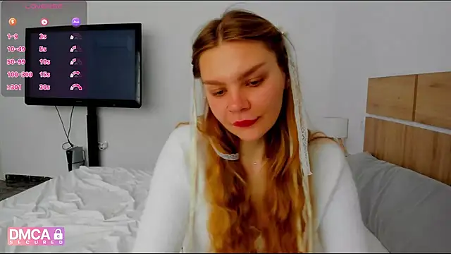 Molly sweetie online show from April 12, 2026, 6:29 am