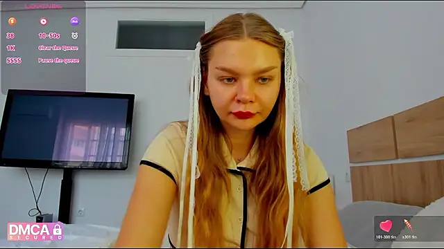 Molly sweetie online show from May 6, 2026, 6:41 am
