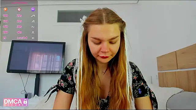 Molly sweetie online show from May 13, 2026, 6:33 am