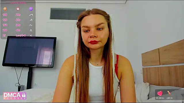 Molly sweetie online show from May 17, 2026, 9:17 am