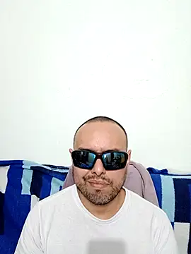 ElSunEagle online show from May 20, 2026, 2:40 am