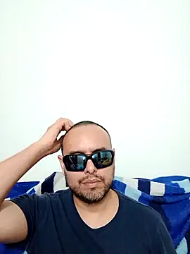 ElSunEagle online show from May 22, 2026, 3:57 am