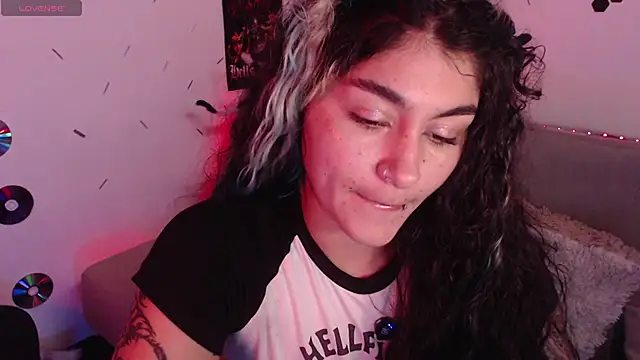 abril666 online show from October 22, 2025, 3:23 pm