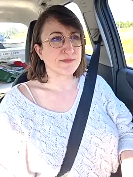 minierose online show from March 4, 2026, 9:48 am