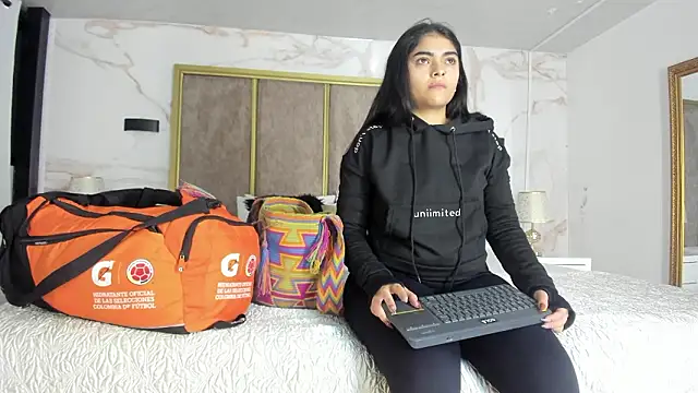 Snapshot of GiselOrtiz chatting on February 12, 2026, 10:43 am GiselOrtiz online show from February 12, 2026, 10:43 am