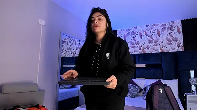 Snapshot of GiselOrtiz chatting on March 26, 2026, 11:16 am GiselOrtiz online show from March 26, 2026, 11:16 am