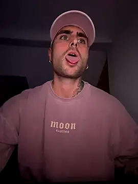 itsmehoneyhm online show from September 26, 2025, 9:30 pm