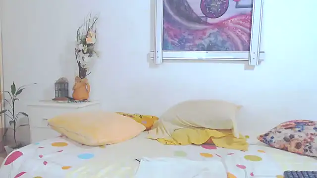 SoniaGresson online show from October 26, 2025, 10:25 pm