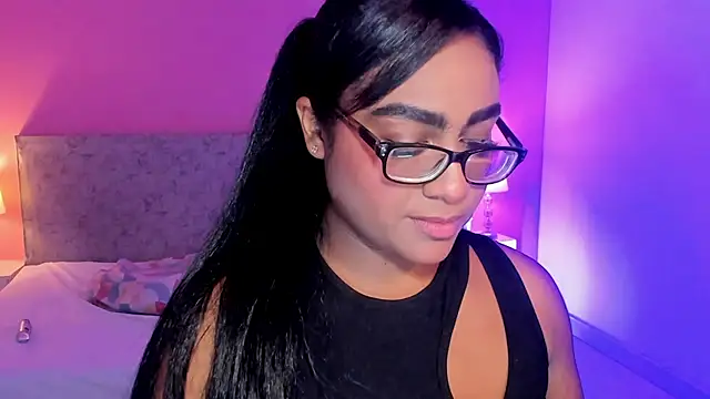 BlakmillerrGilson online show from October 9, 2025, 7:56 pm