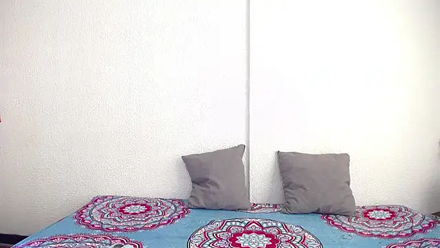 Snapshot of _joanne_and_oliver_ chatting on September 20, 2025, 4:41 pm joanne and oliver online show from September 20, 2025, 4:41 pm