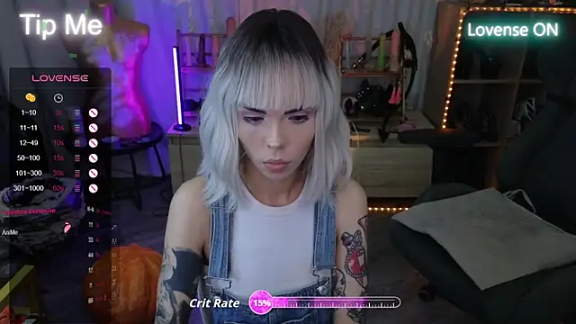 Snapshot of Kerry_Kirk chatting on October 22, 2025, 10:09 pm Kerry Kirk online show from October 22, 2025, 10:09 pm