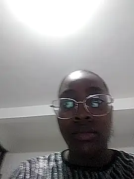 Snapshot of halana_heredia chatting on October 7, 2025, 1:41 pm halana heredia online show from October 7, 2025, 1:41 pm