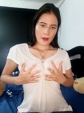 Zoe Clark  online show from October 11, 2025, 7:12 pm