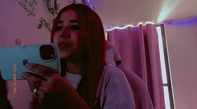 madisonx17 online show from March 19, 2025, 5:06 pm