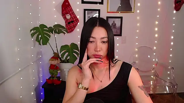 lilyy evanss online show from December 23, 2024, 11:39 pm