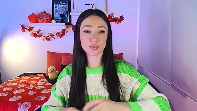 lilyy evanss online show from November 3, 2025, 9:59 pm