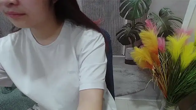 Milajinxi online show from September 25, 2025, 12:47 am