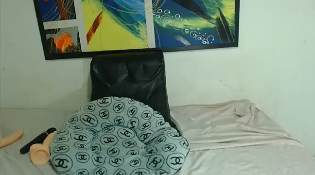candyummy online show from December 16, 2024, 5:33 pm