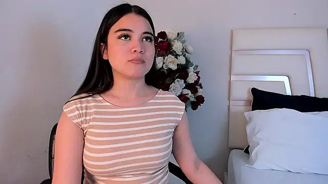 CamilaSofiia online show from January 16, 2025, 7:52 pm