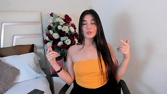 CamilaSofiia online show from March 22, 2025, 9:10 pm