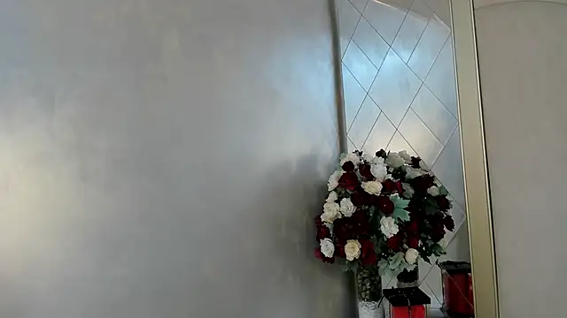 CamilaSofiia online show from September 19, 2025, 7:47 pm