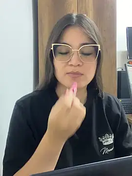 CamilaSofiia online show from October 6, 2025, 8:50 pm