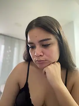 Snapshot of CamilaSofiia chatting on June 26, 2026, 10:36 pm CamilaSofiia online show from June 26, 2026, 10:36 pm