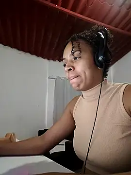 Snapshot of Julia_Pretinha chatting on September 23, 2025, 12:30 pm Julia Pretinha online show from September 23, 2025, 12:30 pm