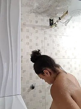 Snapshot of Julia_Pretinha chatting on October 31, 2025, 1:28 am Julia Pretinha online show from October 31, 2025, 1:28 am