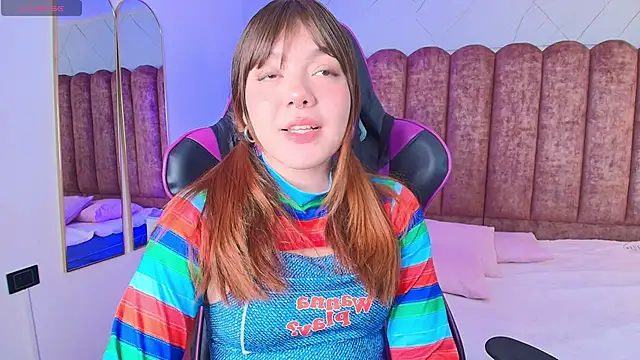 Fluffy Bubble21 online show from March 19, 2026, 4:16 am