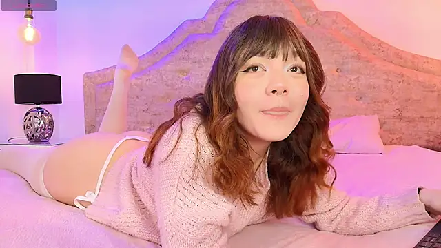 Fluffy Bubble21 online show from May 6, 2026, 4:52 am