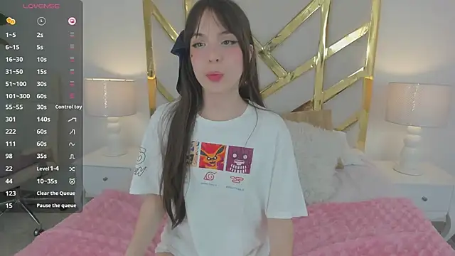 ElliPeaches online show from February 2, 2025, 1:30 pm