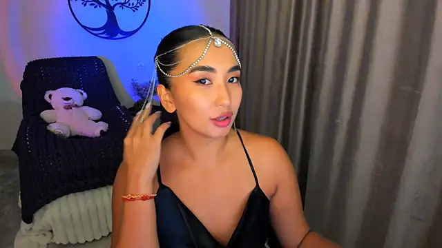 worldofkim online show from September 18, 2025, 10:45 pm