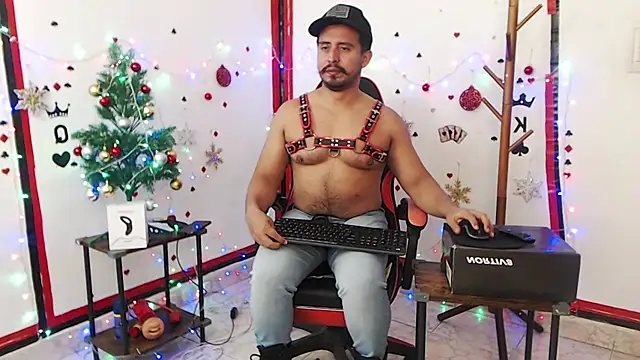 KalethBigDick online show from January 1, 2025, 4:18 am
