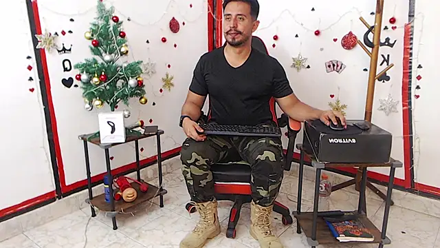 KalethBigDick online show from January 8, 2025, 8:27 am
