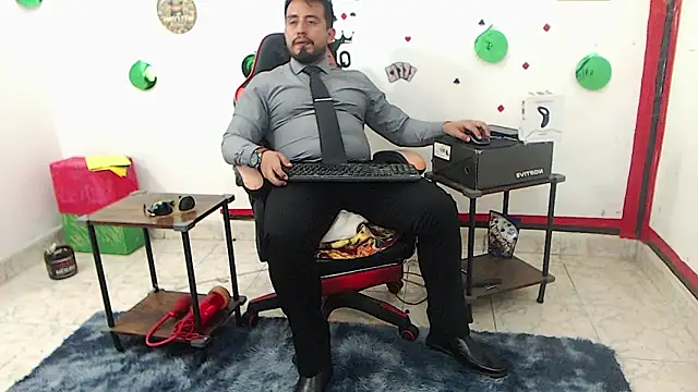 KalethBigDick online show from May 11, 2026, 3:23 am
