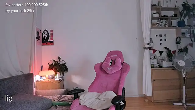 lil lia online show from June 24, 2026, 9:36 pm